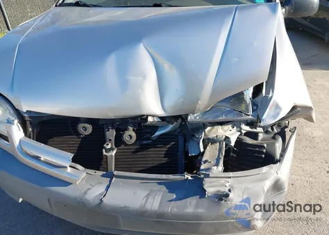 2001 Toyota Sienna Le z USA, uszkodzony, nr VIN 4T3ZF13C81U330578